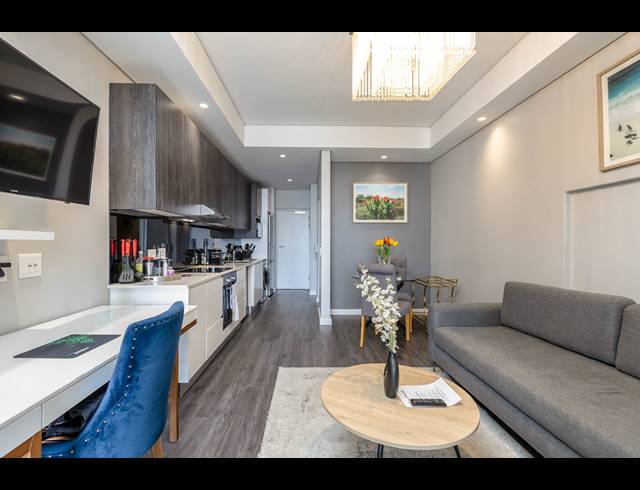 1 BEDROOM APARTMENT FOR SALE IN CAPE TOWN CITY CENTRE